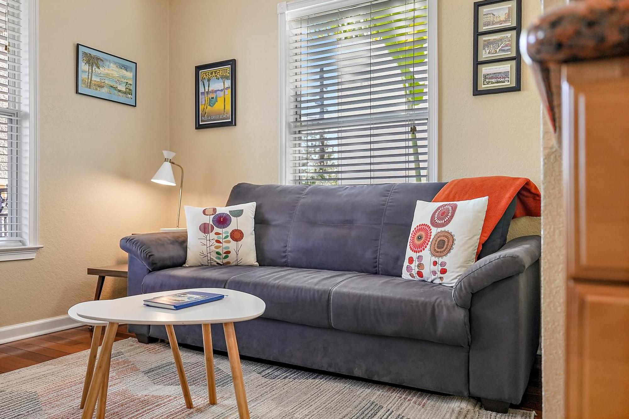 סיינט פיטרסברג Retro Retreat In Dtsp - Explore The Downtown Area מראה חיצוני תמונה