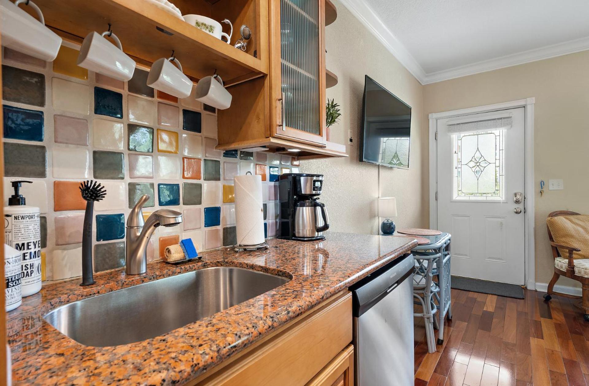 סיינט פיטרסברג Retro Retreat In Dtsp - Explore The Downtown Area מראה חיצוני תמונה